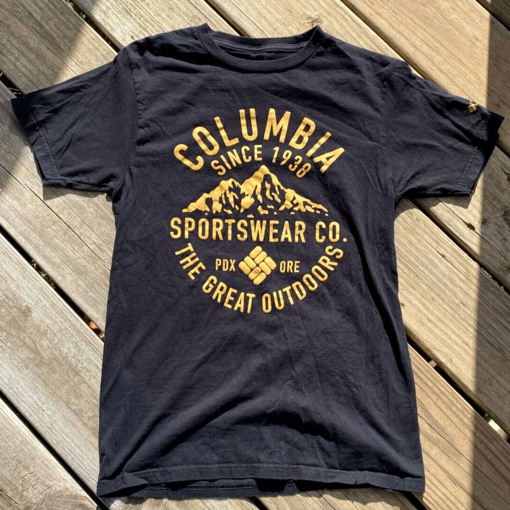 Columbia Sportswear Small Graphic T Shirt Black &Yellow Short Sleeve Lightweight